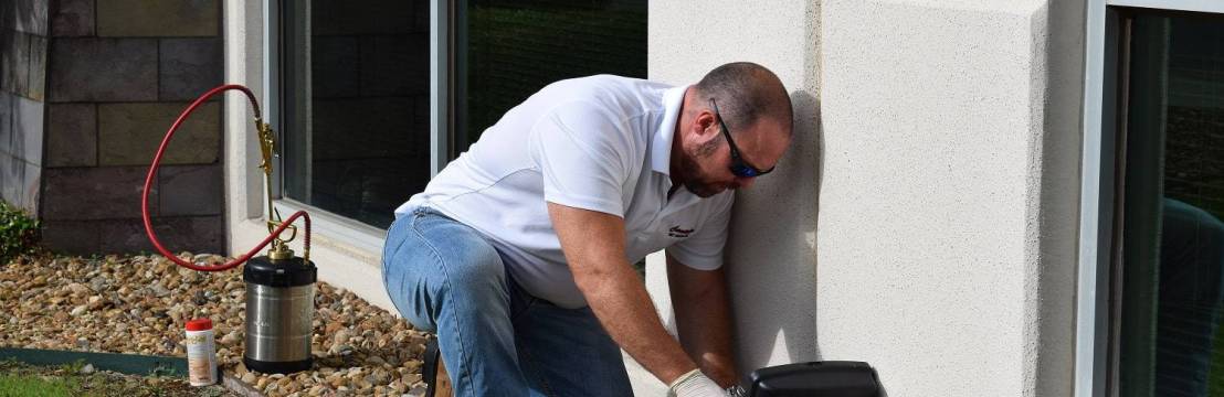 Century Pest Lockhart